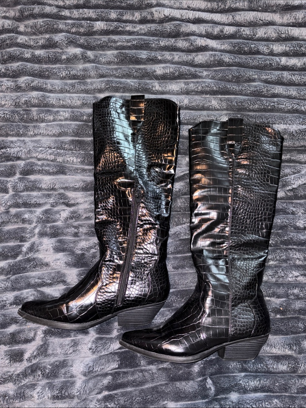 Charlotte Russe Black Croc-Embossed Mid-Calf Heeled Boots